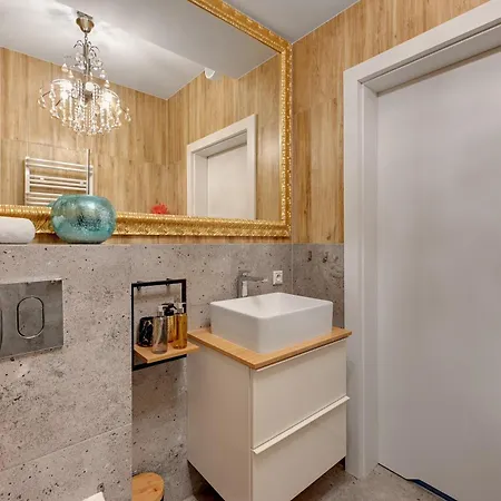 Rentplanet - Wałowa * Gdańsk